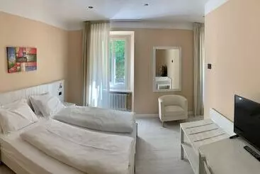 Отель Du Lac Parc & Residence