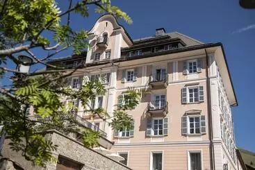 Отель Engiadina