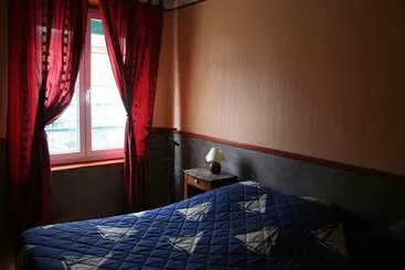 ホテル La Couronne