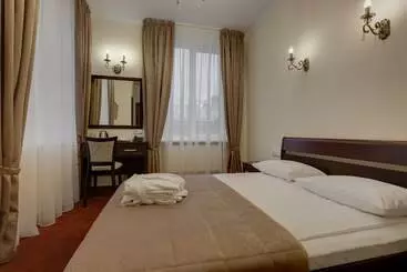 هتل Solo Panorama Palace Square