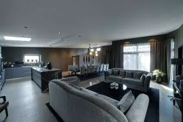 The Lamp Hotel & Spa