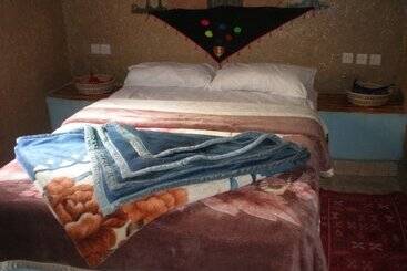 Riad Aicha & Camel Trekking