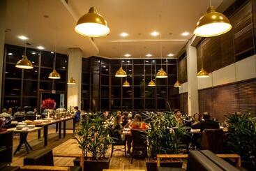 Studio à Beira Mar   Hotel Jurerê Beach Village