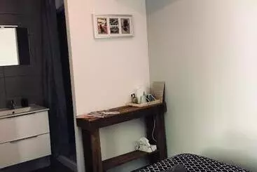 Pensió Allegria Nîmes