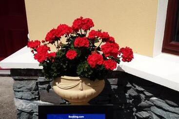 پانسیون Kayden House