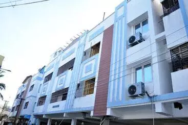 Hotel Kiruba Castle
