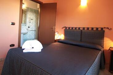 בית מלון כפרי Airport