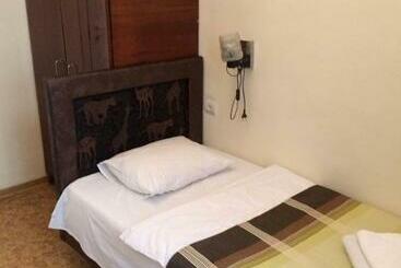 Hostel Viktorija With Private Rooms