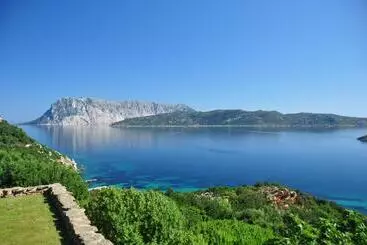 Huoneistohotelli Villaggio Est A Capo Coda Cavallo San Teodoro