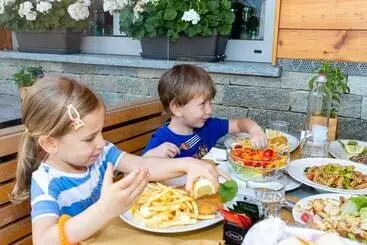 호텔 Albergo Dimaro Wellness