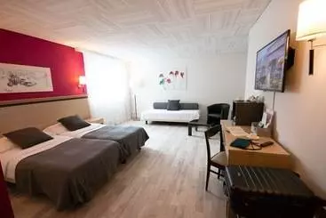 Hotel De La Vieille Tour