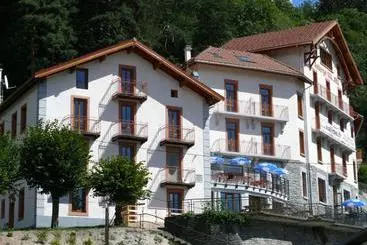 هتل Auberge Du Val Joli