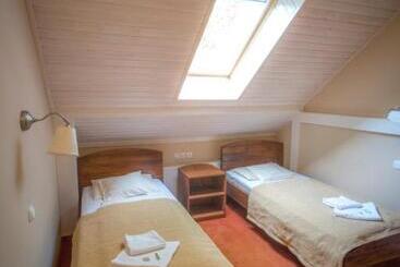 בית מלון כפרי Renegade