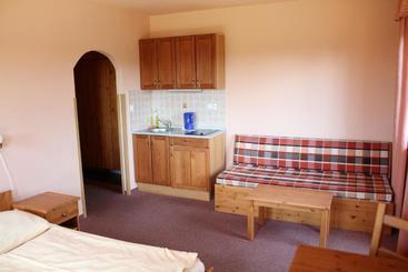 פנסיון Schneeberg Apartmany