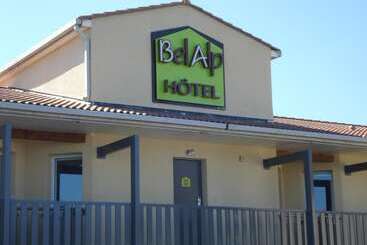 هتل Bel Alp Manosque