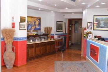 هتل Aurora Wellness & Spa