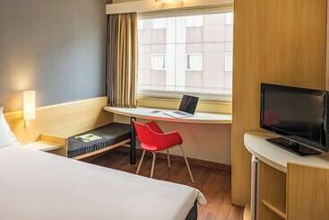 호텔 Ibis Tambore