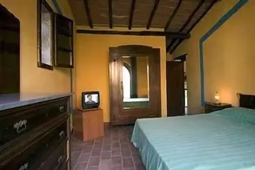 هتل La Grotta Di Montecchino