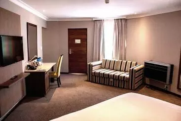 Отель Premier Resort Sani Pass