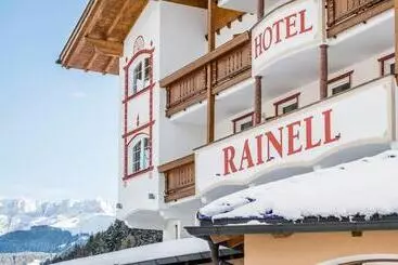 هتل Rainell Dolomites Retreat