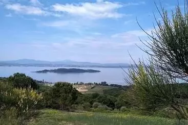 Hotelli Camping Village Punta Navaccia