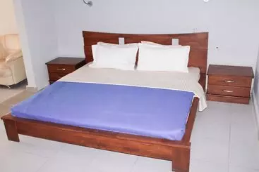 Sarges Hotel Managed By Continent