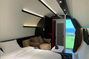 تختخواب و صبحانه Tube18