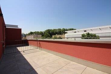 游客公寓 Swiss Star Zurich Airport   Self Check In