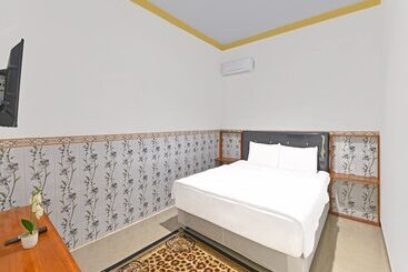 Otel Oyo 91192 Homestay Antara