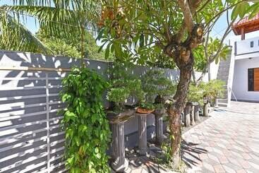 Hotel Oyo 91192 Homestay Antara