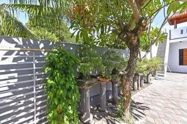 هتل Oyo 91192 Homestay Antara