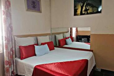 Pension (Hôtel basse catégorie) Valleycenter Guesthouse