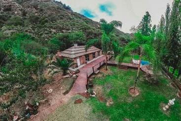 مبيت وإفطار Alamos De La Puntilla