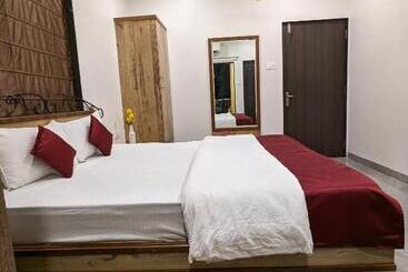 胶囊酒店 And Villa Samarth Palace