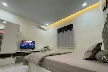 ペンション Aha Coliving