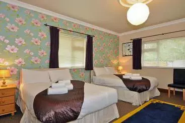 Pensiune Pembroke House