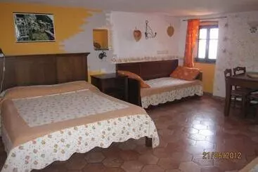 アパートメント Il Borgo Di Campi
