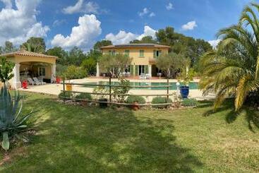 צימר Domaine Sagittaires