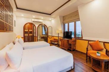 هتل Boutik Cham Nha Trang