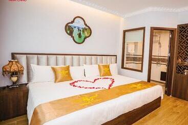 Minh Chau Hotel & Coffee