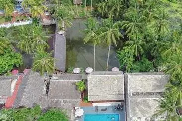 هتل Villa Oasis Luang Prabang