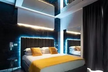 ホテル Intimity Luxury Rooms