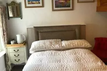 ベッドアンドブレックファースト 1 Laurel Cottages