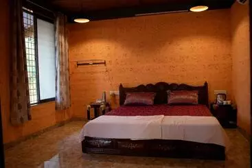 Resort Amee S Retreat