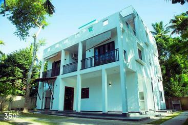 Отель Villa 360