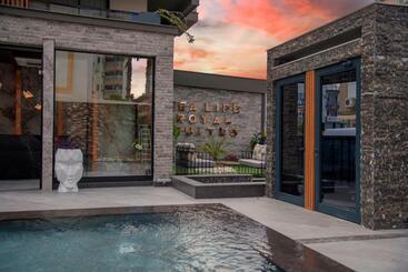 Aparthotel Sealife Royal