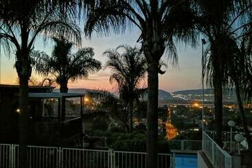 Bed and Breakfast Palm View Guest House