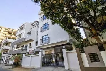 Itsy Hotels Shri Guru Service Apartment