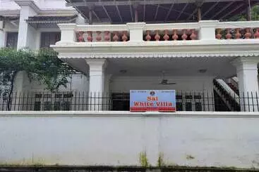 Hotel Sai White Villa