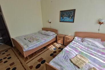 پانسیون Petrovskaya Pristan 2